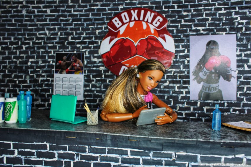 Кайрон видит Высотина на тренировке