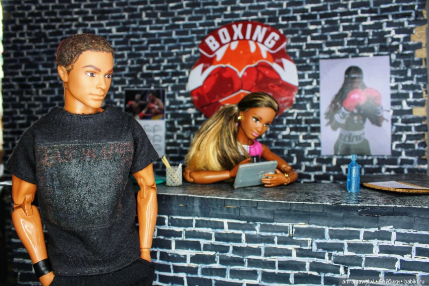 Кайрон видит Высотина на тренировке