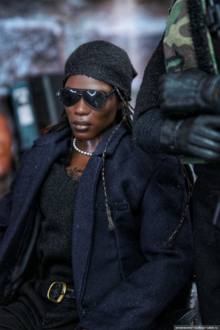 Кайрон собирает досье на Высотина