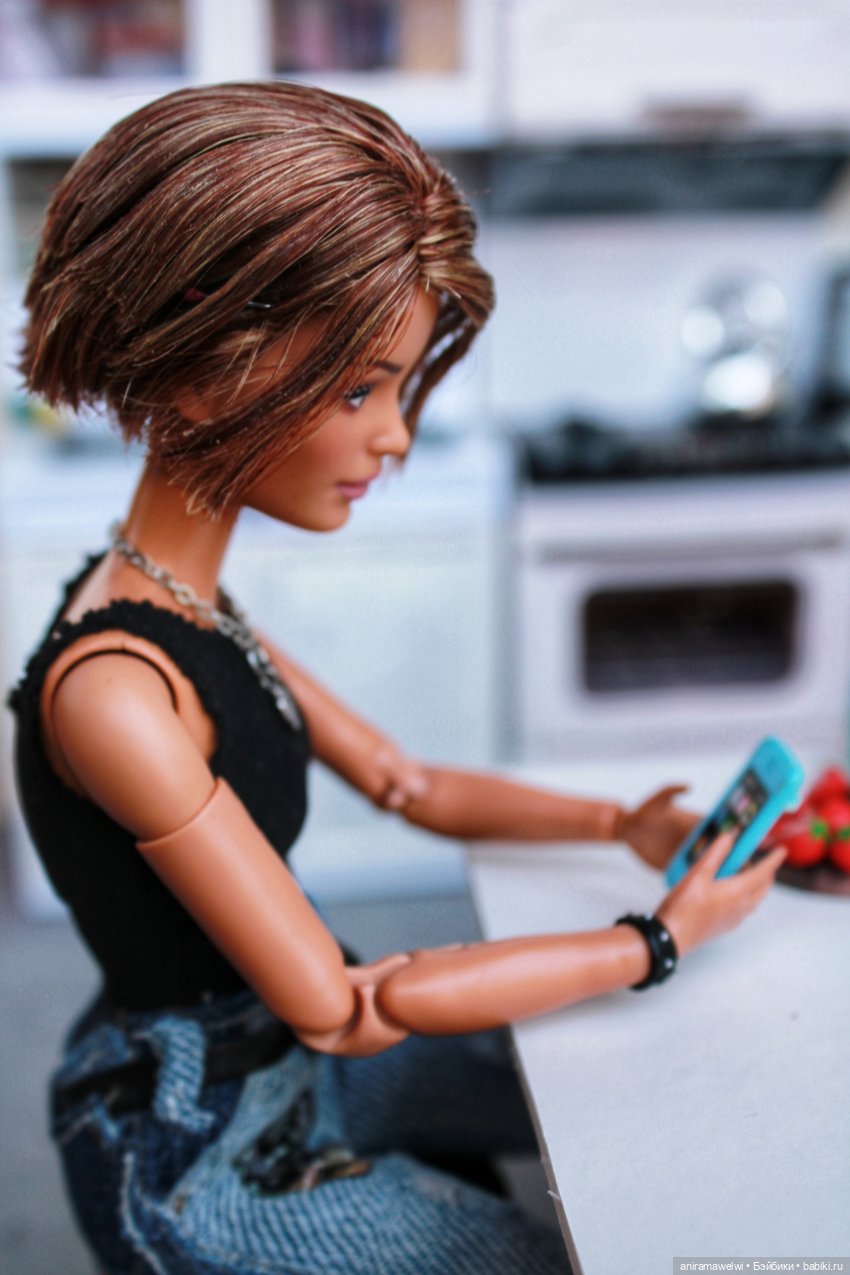 Саша и Алиса, откровения в общаге (фото 4)