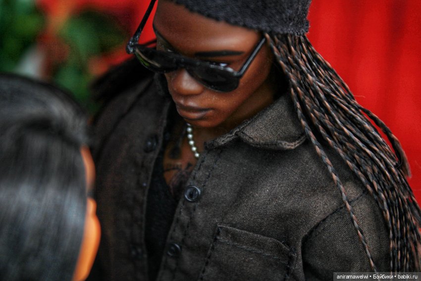 На сцене хищника — Кукольные фотоистории и сериалы: комиксы