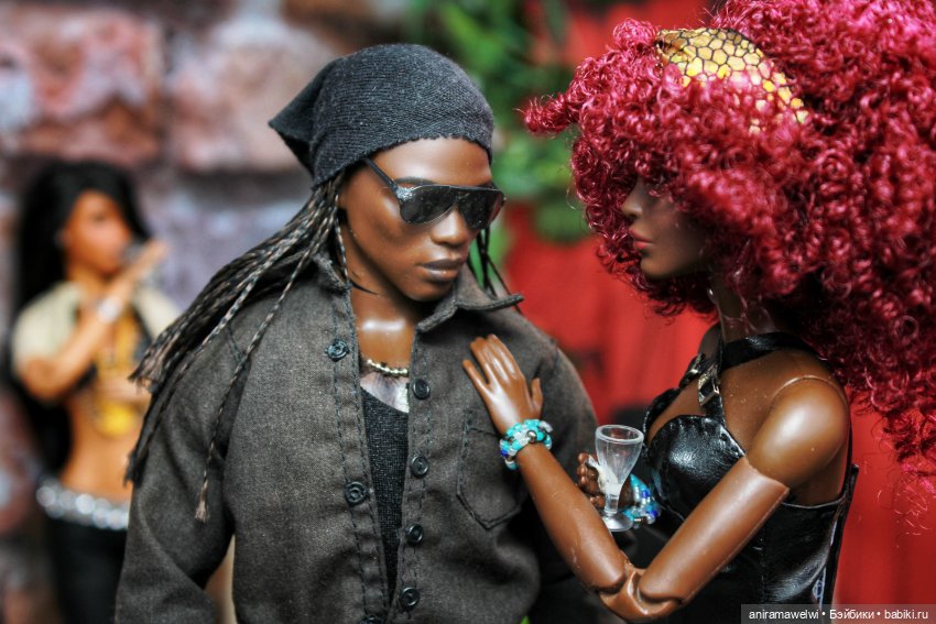 На сцене хищника — Кукольные фотоистории и сериалы: комиксы