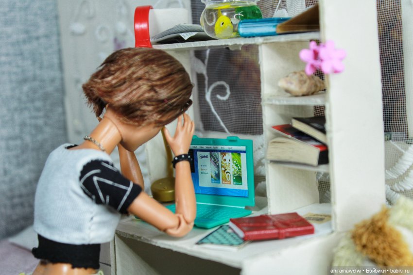 Выход в офлайн — Кукольные фотоистории и сериалы: комиксы