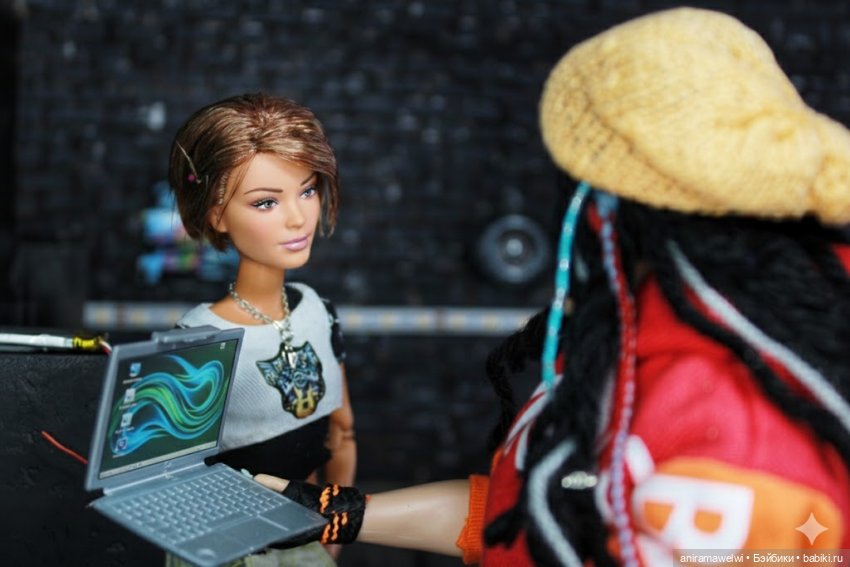 Командный центр — Кукольные фотоистории и сериалы: комиксы