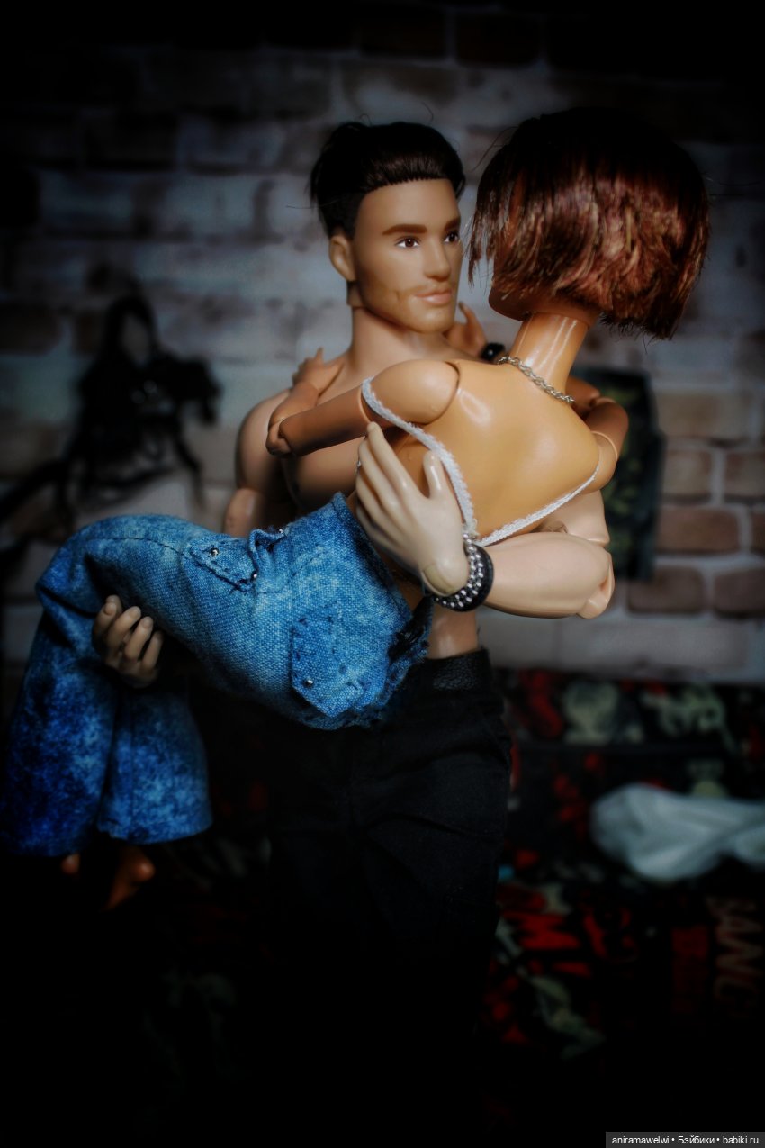 Женщина Высотина — Кукольные фотоистории и сериалы: комиксы