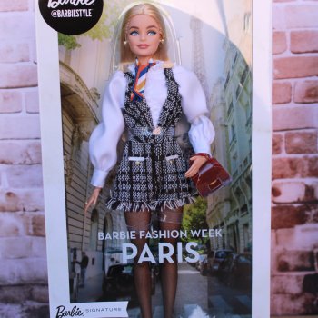 Barbie Style Fashion week Paris