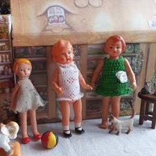 Три куколки