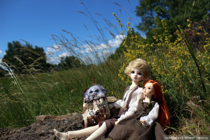 По лету босиком шагая... Как эльф и ведьмочка счастье по полям, лесам, да садам искали