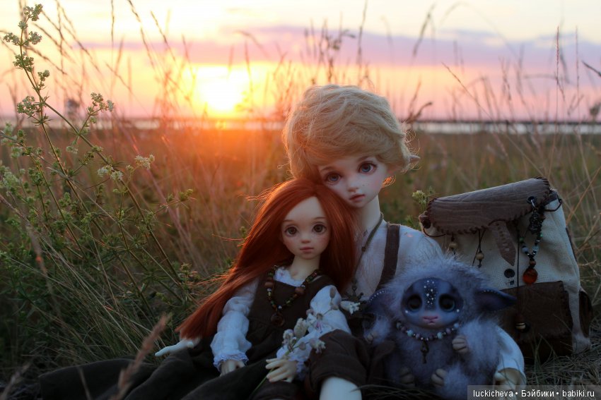 По лету босиком шагая... Как эльф и ведьмочка счастье по полям, лесам, да садам искали