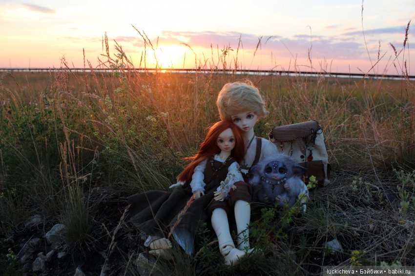 По лету босиком шагая... Как эльф и ведьмочка счастье по полям, лесам, да садам искали