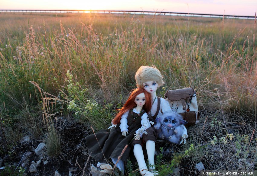 По лету босиком шагая... Как эльф и ведьмочка счастье по полям, лесам, да садам искали