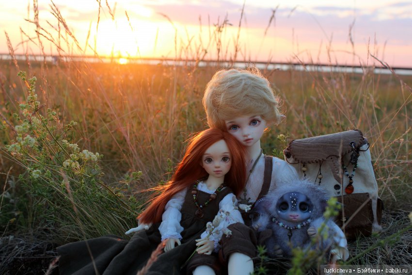 По лету босиком шагая... Как эльф и ведьмочка счастье по полям, лесам, да садам искали