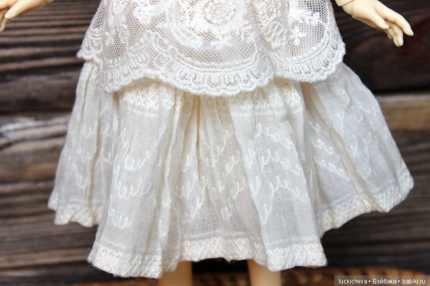 Когда новое платье для любимой куклы - большая радость! Экспромт - фотосессия моей BJD Шарлотты, а также двух девочек -