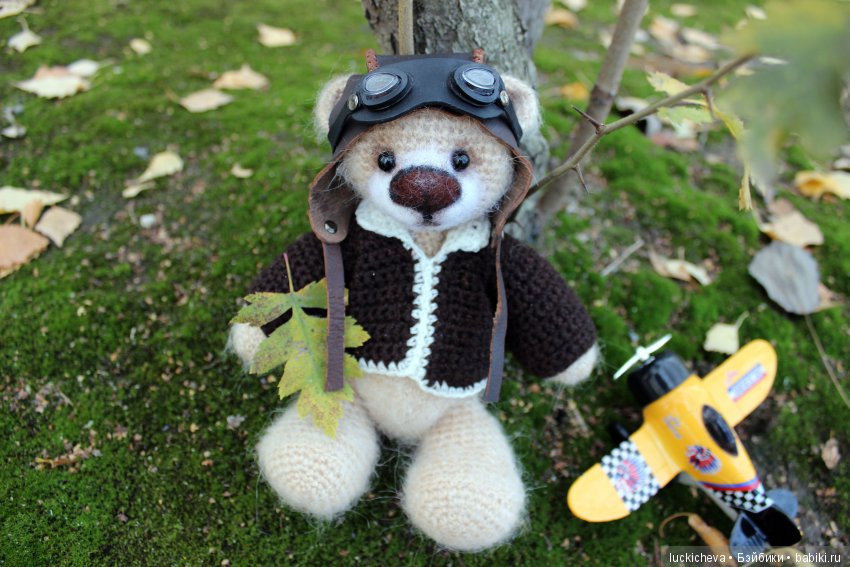 Аберфорт Берфелинг - игрушечный, но почти живой. Сказка про медведя, влюблённого в небо