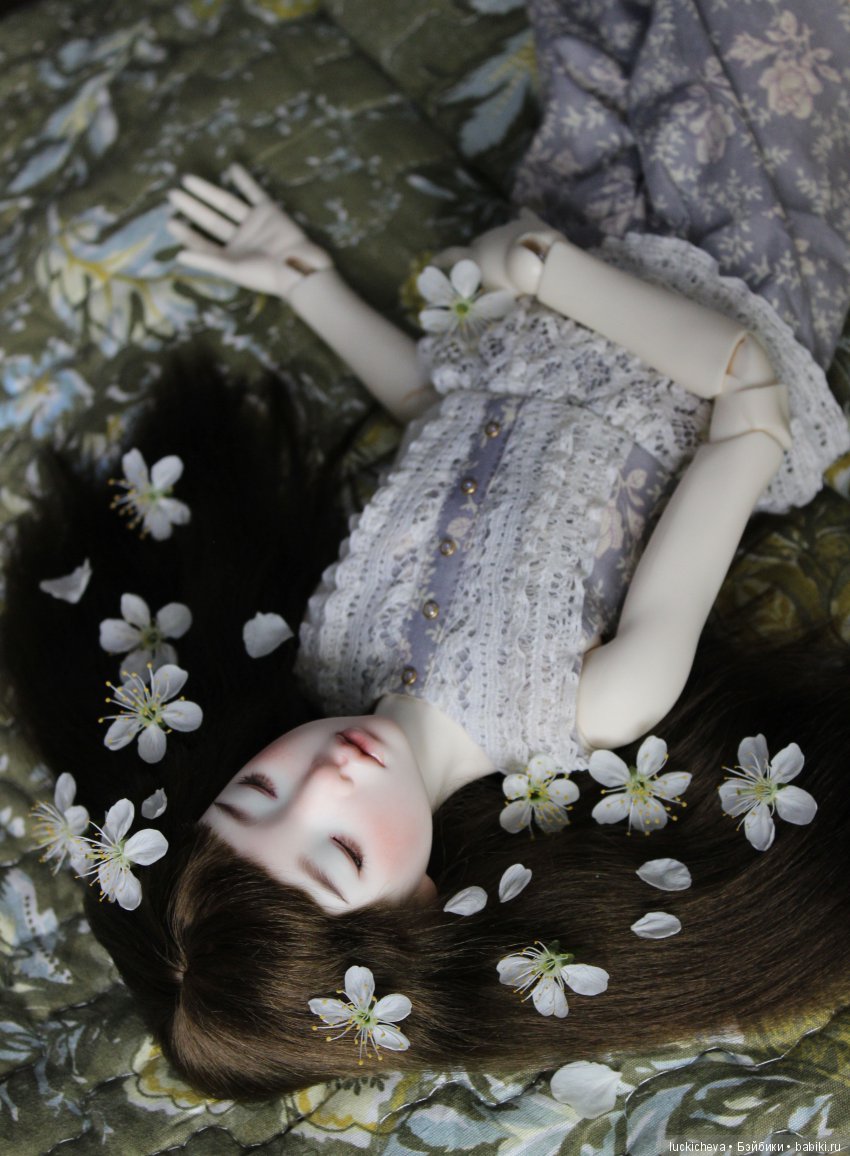 Файлин - весенняя фея. Цвет весны, белоснежно-нежный, прекрасный и быстротечный