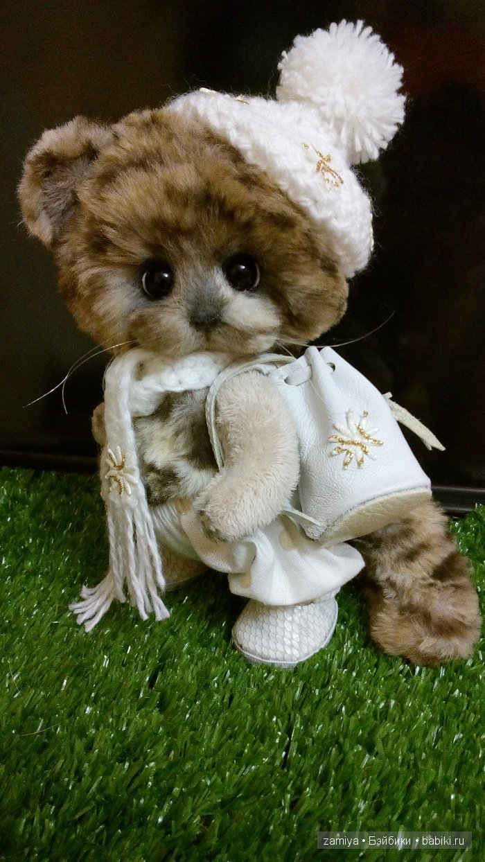 Люк маленький снежный барс (фото 7)