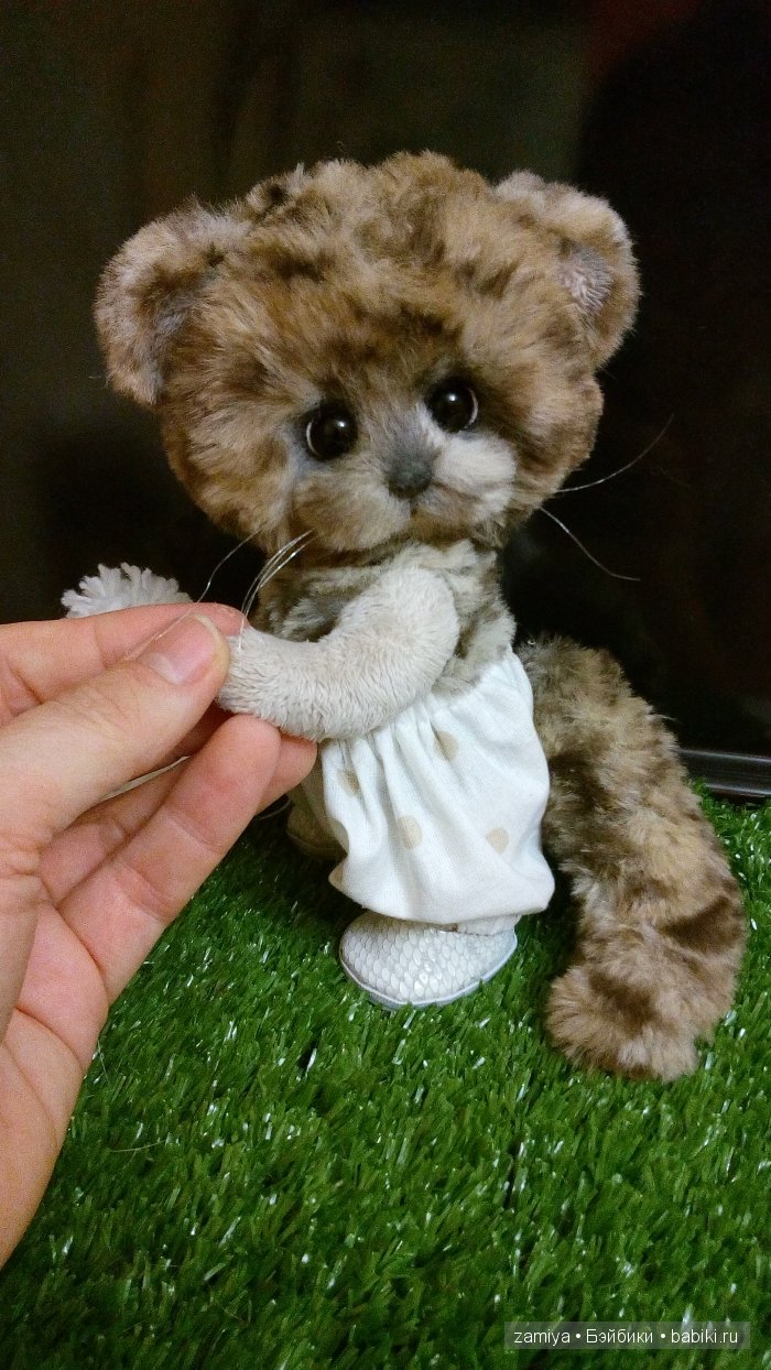 Люк маленький снежный барс (фото 5)