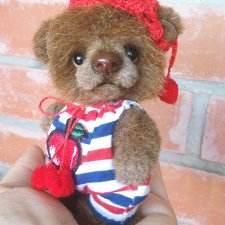 Малышок - любопытный мишка тедди