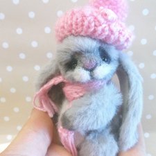 Бусинка крошечная зайка