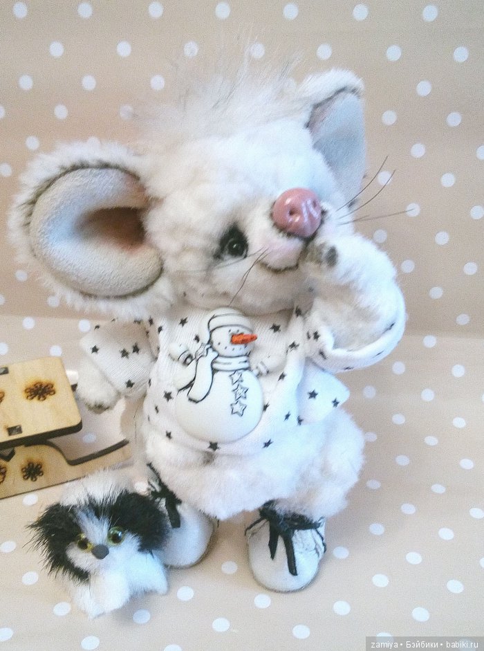 Хрумка - веселый мышонок. Авторская игрушка ручной работы (фото 4)