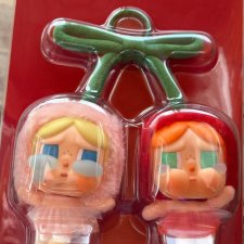 Продаю Брелок вишенки Crybaby.
