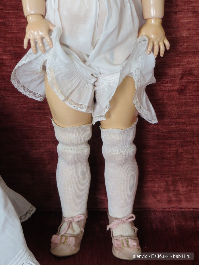 Один из вариантов одежды антикварной немецкой куклы. H Handwerck 119