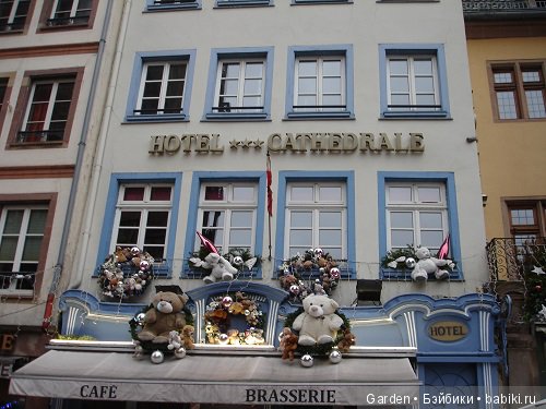 Любовь к ёлочным игрушкам, или путешествие за кратковременной красотой