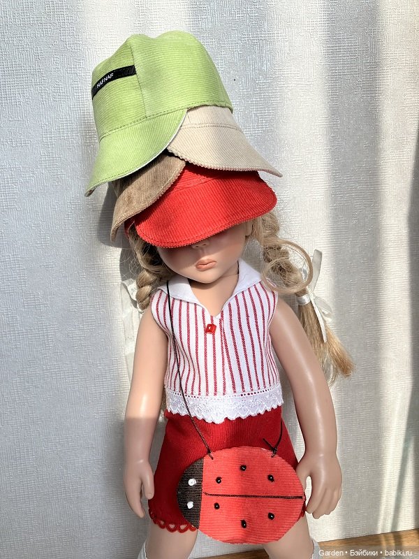 Кепки и комплекты с ними — Одежда и обувь для кукол своими руками: фото
