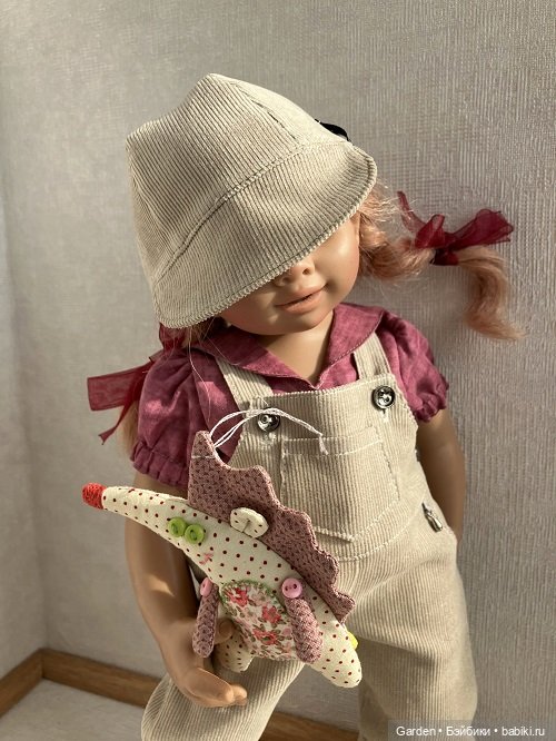 Кепки и комплекты с ними — Одежда и обувь для кукол своими руками: фото