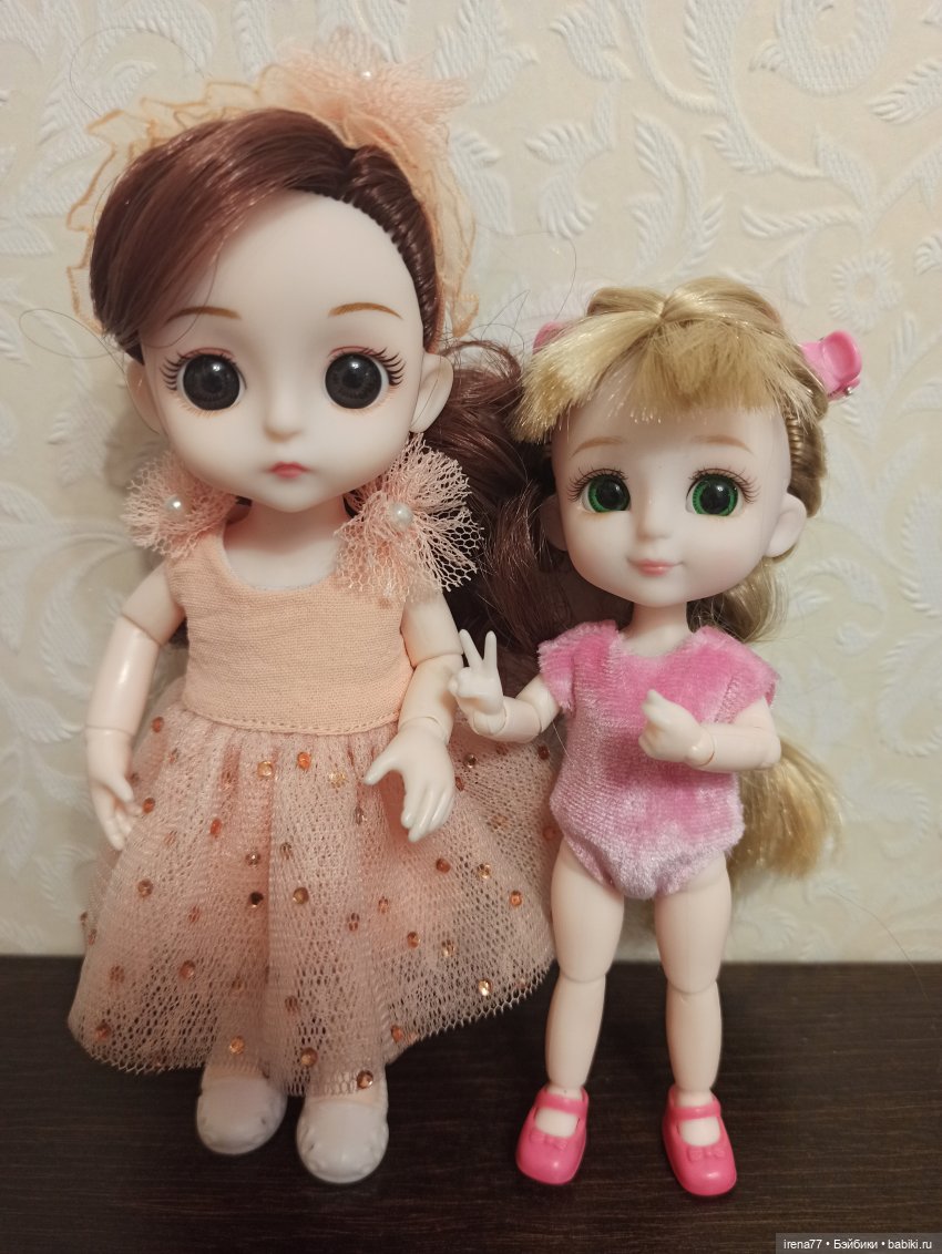 Нарядное платье для Персика