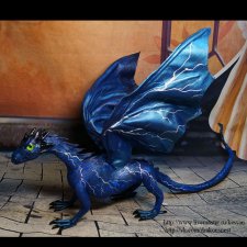 Синий молниевый дракон