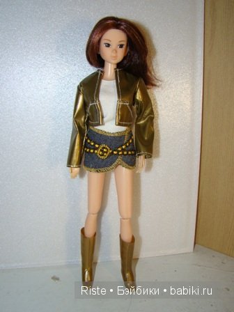 Momoko Day-off Delight. Пятнадцать образов Делайт (фото 7)