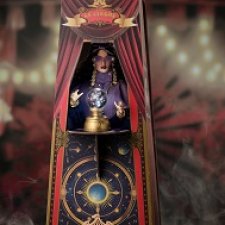 Будка картонная  от Райны Clairvoyante Rayna Ahmadi