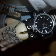 Зачем парню нужны часы?