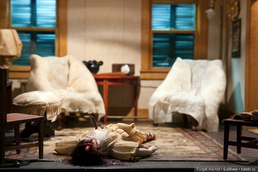 Убийства в кукольном домике