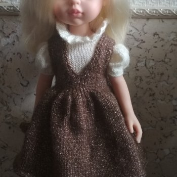 Вязанная одежда для куклы Клаудии Paola Reina