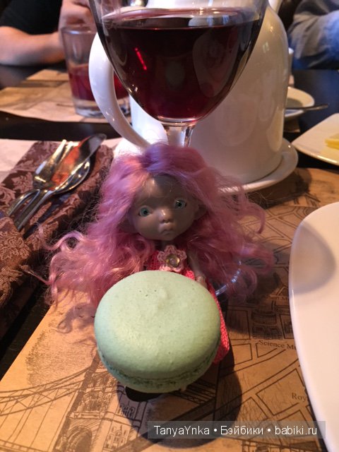 Как Мотька ходила на День рождения в ресторан