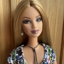 Barbie society girl. Барби из высшего общества.