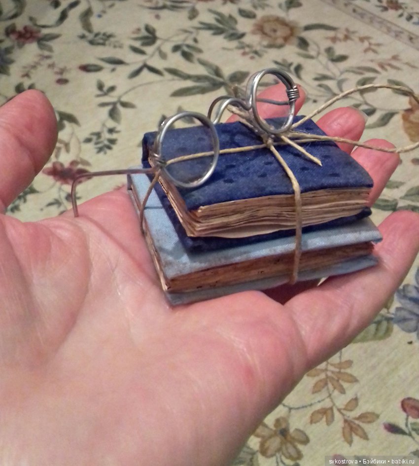 Интеллектуал Даниэль. Текстильная кукла (фото 2)