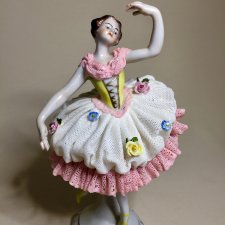Изящная кружевная балерина . Винтаж. Германия . Изящная кружевная балерина . Винтаж. Германия .