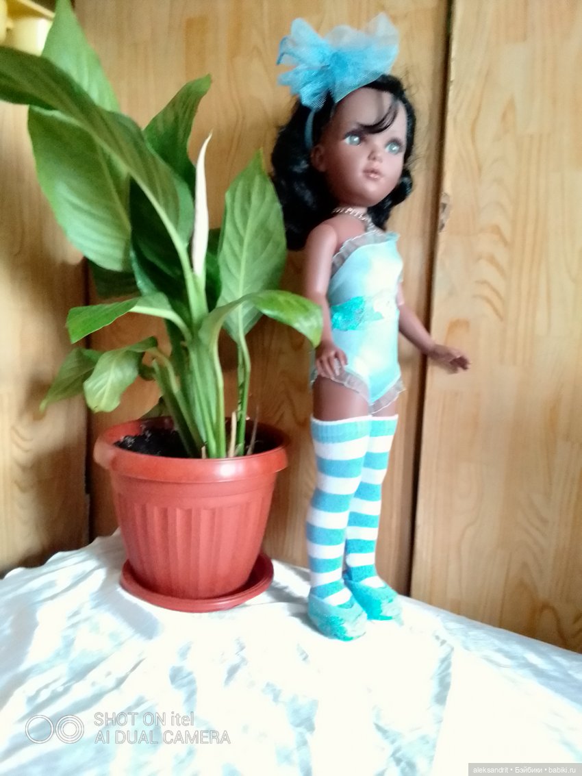 Есения, еще одна шоколадная красота или как из долгостроя начались шиться новые наряды