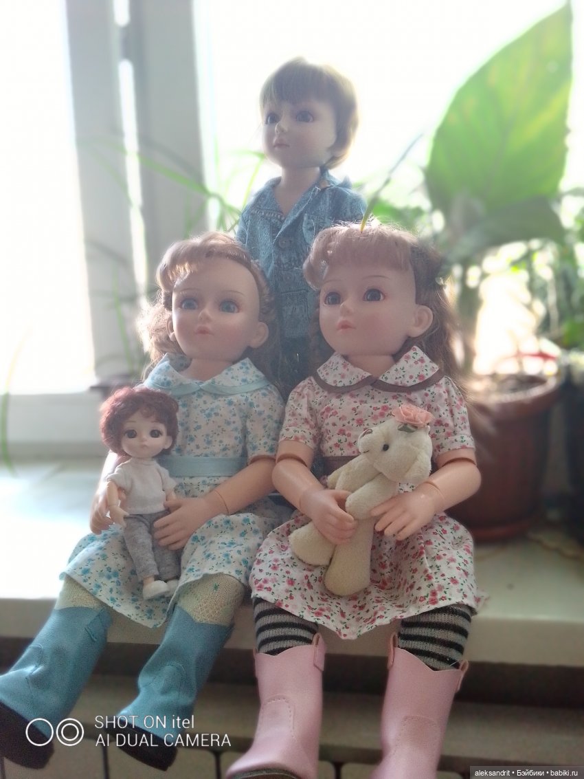 Принцессы и мальчик... или не совсем обычные куклы