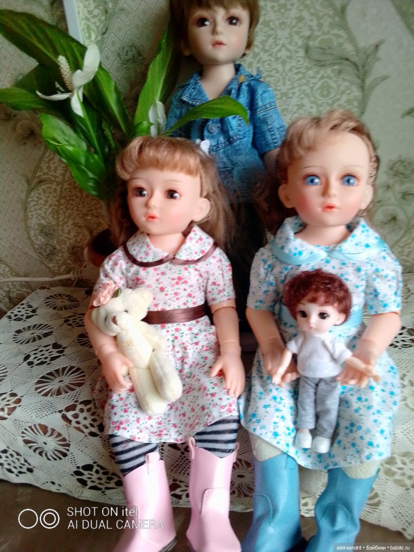 Принцессы и мальчик... или не совсем обычные куклы (фото 8)