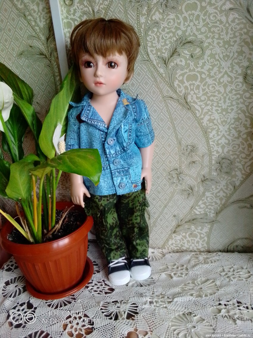 Принцессы и мальчик... или не совсем обычные куклы