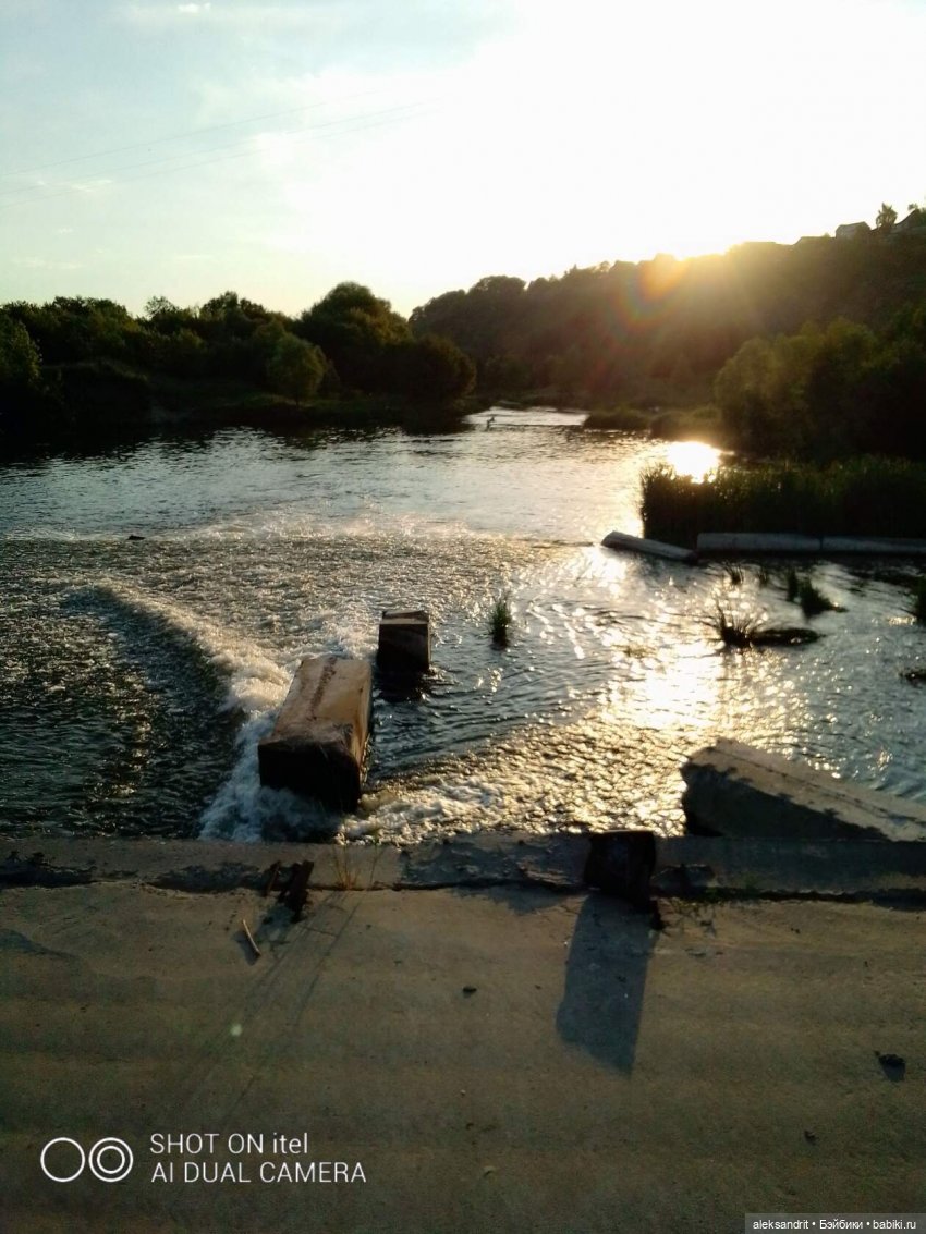 Лето продолжается или как Антошка со Златой купатся ходили