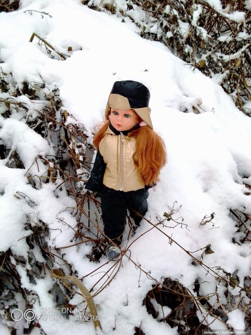 Прогулка по зимнему лесу ...и пора показать кукол и их наряды (фото 10)