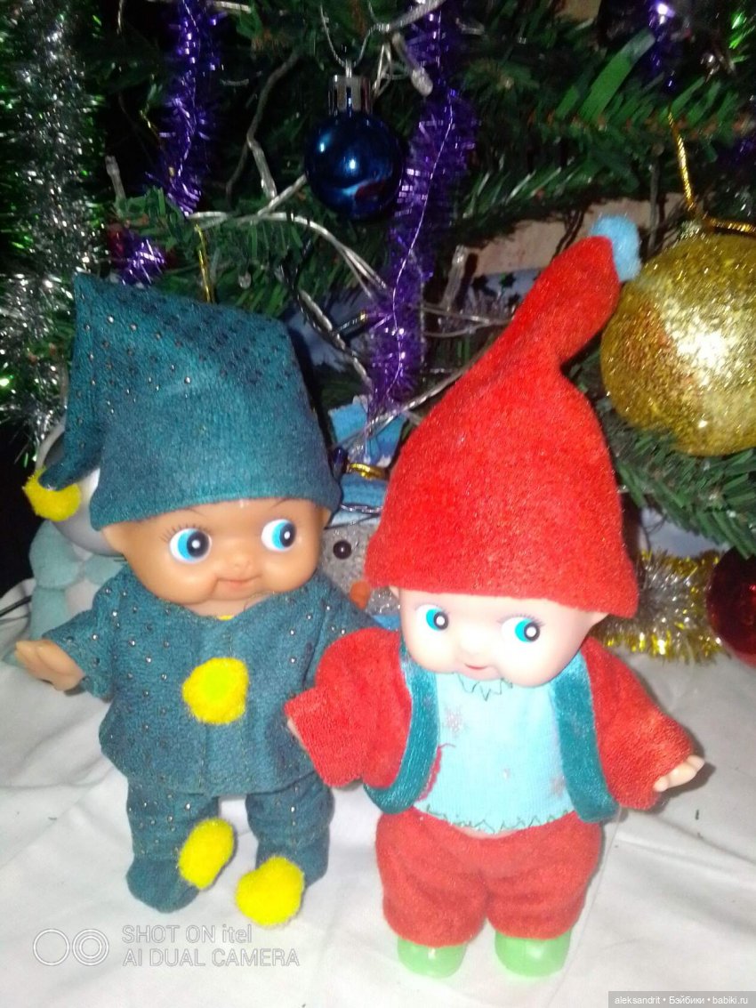 Подготовка к Новому году или преображение давно забытых на полке кукол... продолжение (фото 3)