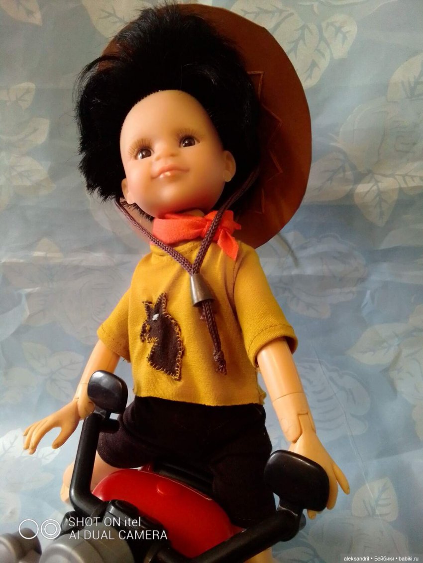 Мои куклы, начало показа моих кукложителей......паолки ..Мальчишки тоже любят наряжаться (фото 6)