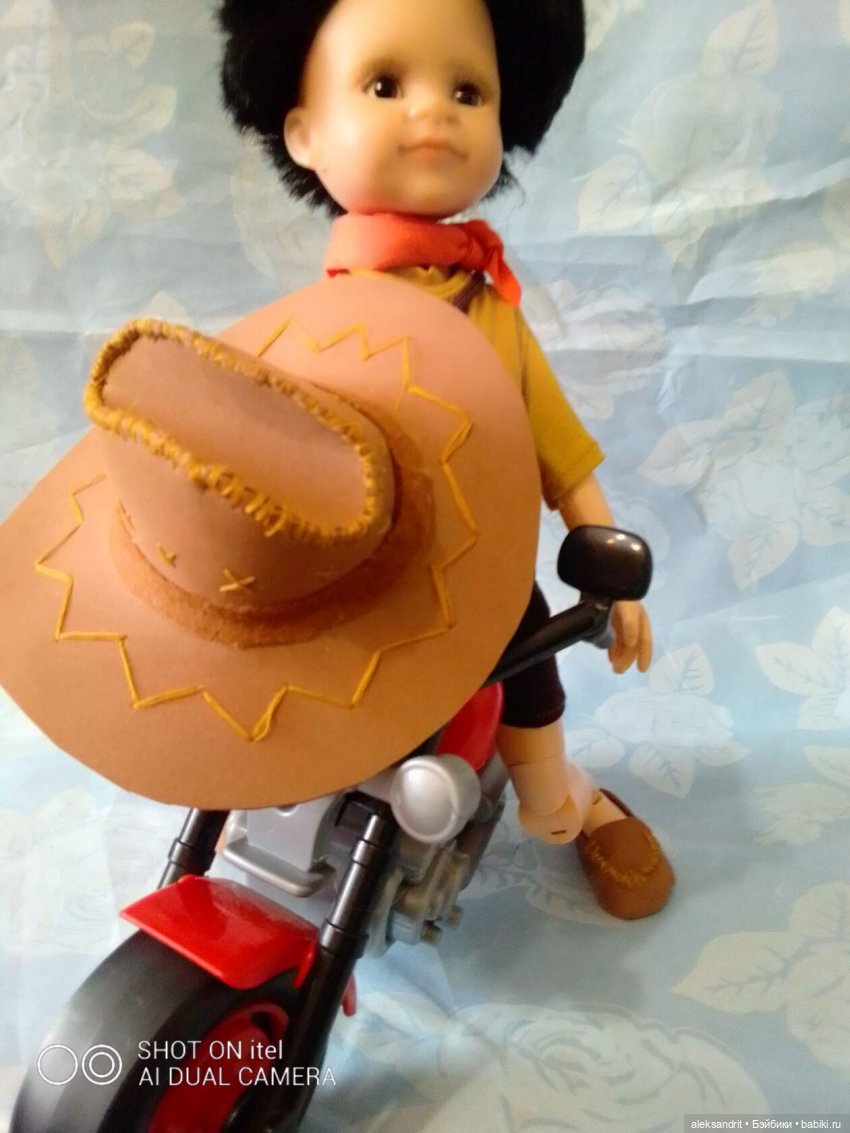 Мои куклы, начало показа моих кукложителей......паолки ..Мальчишки тоже любят наряжаться (фото 7)