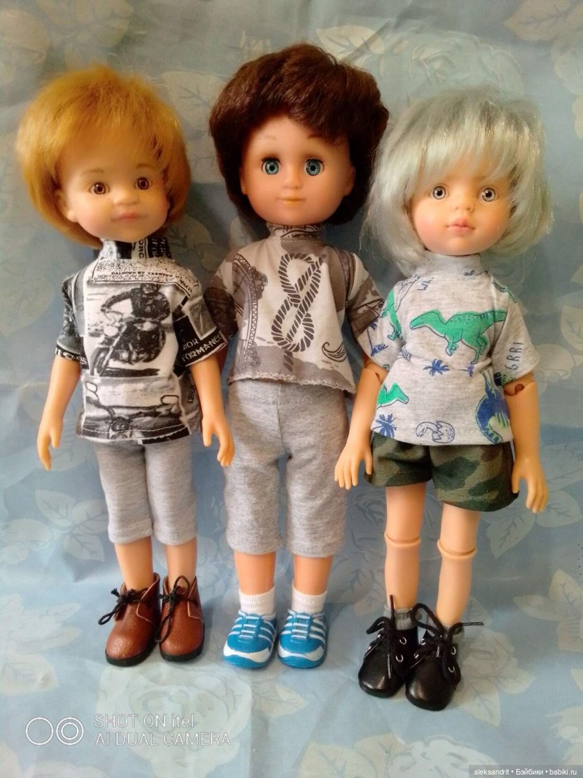 Мои куклы, начало показа моих кукложителей......паолки ..Мальчишки тоже любят наряжаться